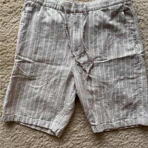 H&M Men's Light Brown Striped Shorts